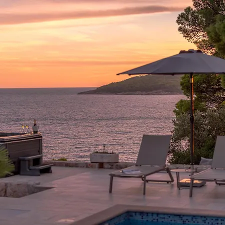 Seraphina Villa